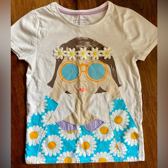 Mini Boden shorts and t-shirt set - Picture 4 of 8